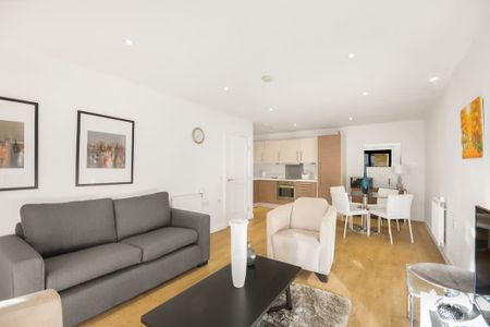 Casson Apartments, Upper North Street E14 - Photo 2