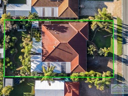 “Charming 4-Bedroom Family Home in Quinns Rocks” - Photo 4