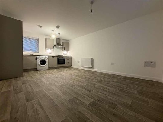 King Gardens, Leigh Road, Wimborne, BH21 - Photo 1