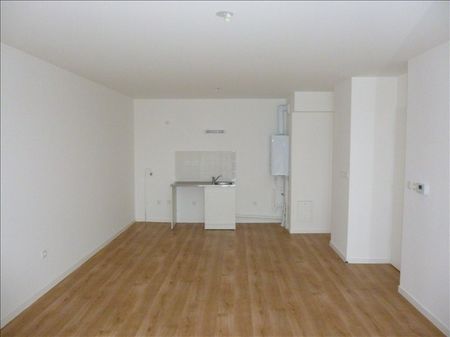 Location Appartement 2 pièces 46m² - Photo 2