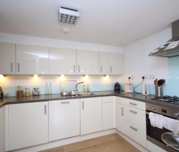 1 bedroom flat to rent - Photo 3