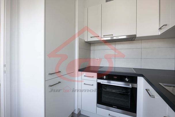 Appartement entièrement rénové de 3.5 pièces à Delémont - Photo 1