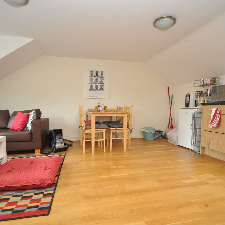 Stapleton Hall Road, London, N4 - Photo 1