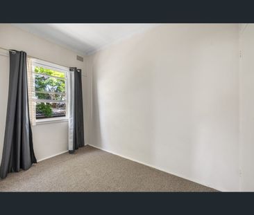 7D Gladstone Street, Bathurst, NSW 2795 - Photo 2