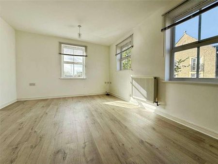 Pioneer Road, Swindon, Wiltshire, SN25 - Photo 2