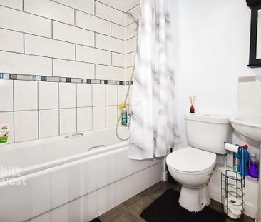 2 bedroom ground floor flat to rent - Photo 6