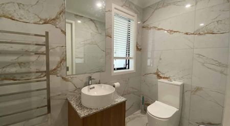 Stylish new two-bedroom - Photo 5