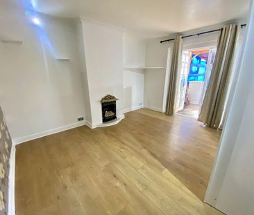 3 bedroom terraced house to rent - Photo 1