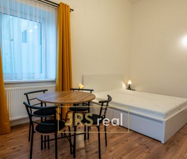 Pronájem bytu 1+kk a garsoniéry 30 m², Uherský Ostroh - Photo 2