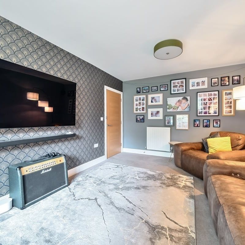 5 bedroom detached house to rent - Photo 1