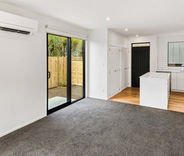 Modern & Low-Maintenance 3-Bedroom Townhouse in Stokes Valley - Photo 4