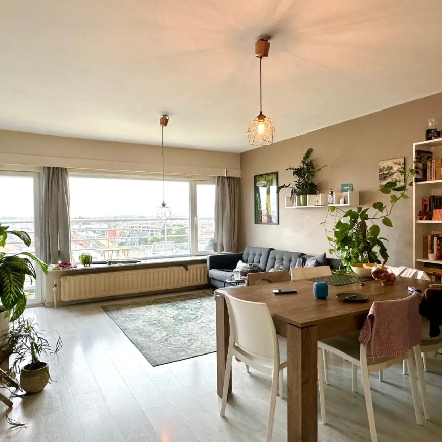 Appartement met zicht op park - Photo 1