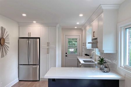 For Lease - 3151 St Clair Avenue, Toronto, Ontario - Photo 2