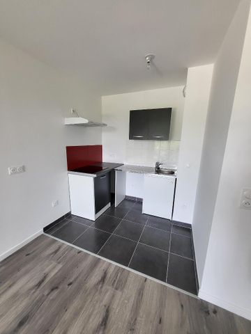location Appartement T2 DE 39.96m² À MASSY - Photo 3