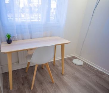 Location Appartement 5 pièces 91m² - Photo 4