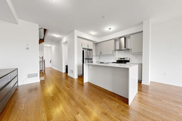 For Lease - 1138 Tanbark Avenue, Oakville, Ontario - Photo 1
