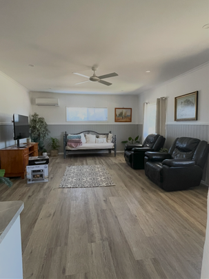 Modern, Fully Furnished 1-Bedroom Unit - Photo 1
