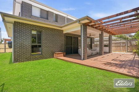 Luxurious 5-Bedroom Family Home in The Gables- Lawns Included!! - Photo 2