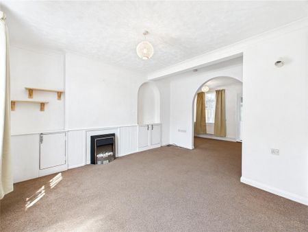 3 bedroom semi-detached house to rent - Photo 3