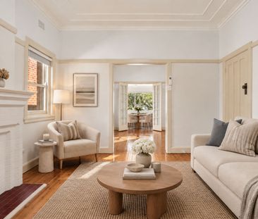 Charming Two-Bedroom Home Opposite the Park with Kogarah Bay Views - Photo 1