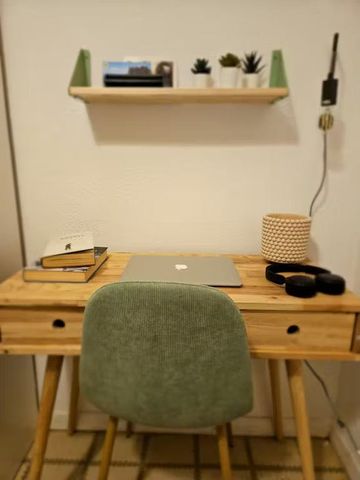 Plaça de Ramon Berenguer el Gran, Barcelona, Catalonia 08002 - Photo 4