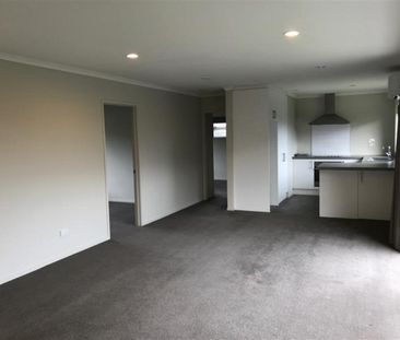 12 Tosland Street, Wigram - Photo 4