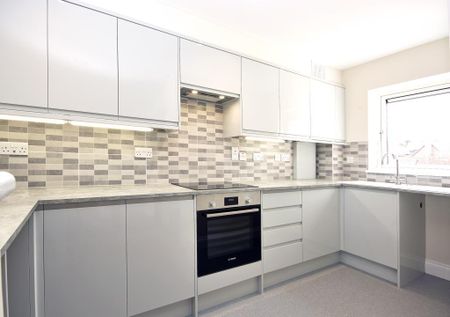 2 bedroom apartment to rent - Photo 3