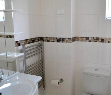 2 bedroom maisonette to rent - Photo 5