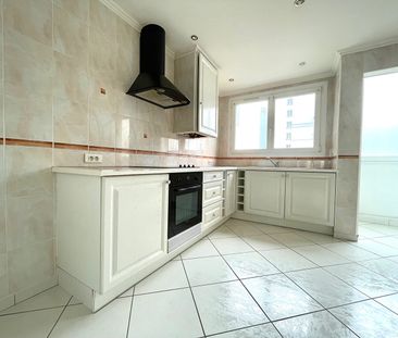 Location Appartement 4 pièces 84m² BREST 29200 - Photo 3