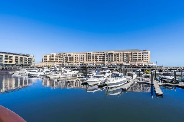 Fully Furnished Unit Close to the Heart of Glenelg - Photo 1