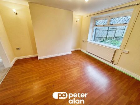 Pantycefn Road, Markham, BLACKWOOD - Photo 2