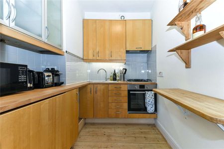 Bright and well-presented studio apartment in the heart of Primrose Hill Village - Photo 4