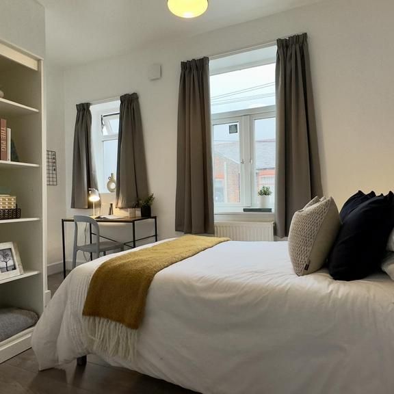 1 bedroom in a house share to rent - Photo 1