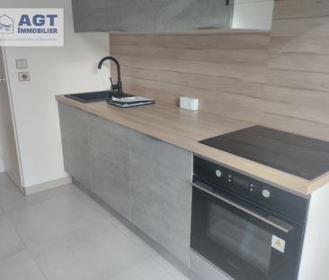 Location Appartement 2 pièces 43m² BEAUVAIS 60000 - Photo 2