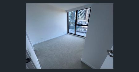 Stylish Living in the Heart of Box Hill - Photo 4