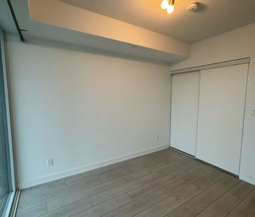 For Lease - 3200 Dakota Common Unit# B611, Burlington, Ontario - Photo 6