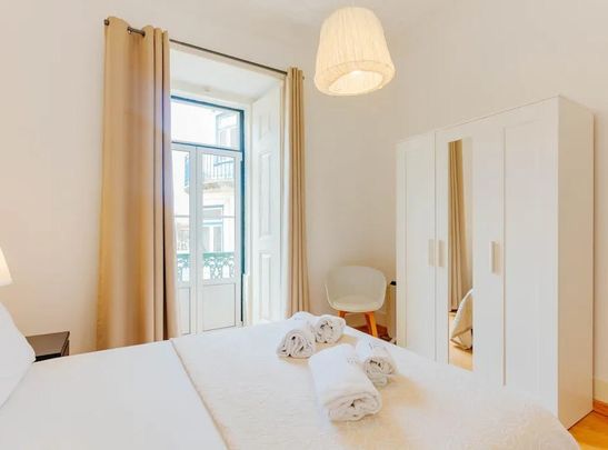 Rua Marquês de Ponte de Lima, Lisbon, Lisbon 1100-584 - Photo 1