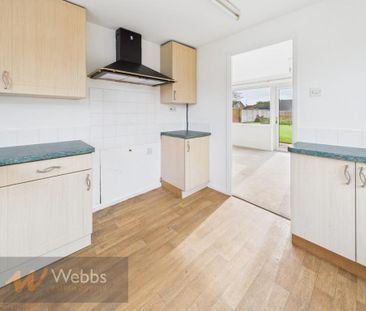 3 bedroom detached bungalow to rent - Photo 5