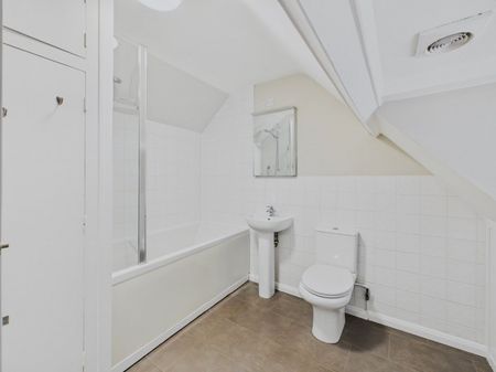 28a London End, Beaconsfield, Bucks,HP9 - Photo 3