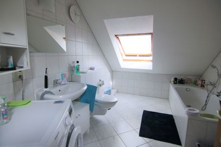 Wunderschöne, helle Maisonettewohnung in Möckmühl zur Miete! - Photo 2