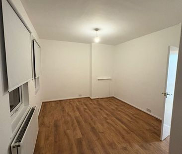 2 Bed Semi-Detached House, Daubeney Road, N17 - Photo 1