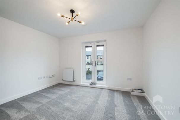 Halo Mews, Sherford, Plymouth - Photo 1