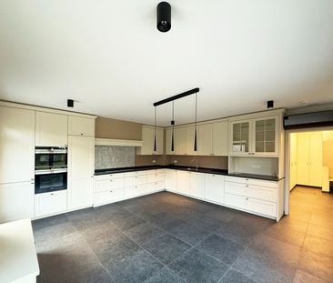 Stijlvolle villa met ruime tuin te huur op toplocatie nabij Lier - Photo 3