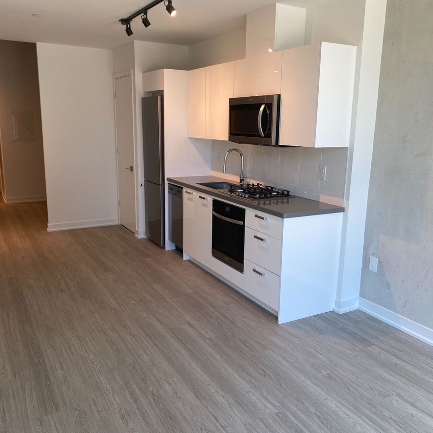 For Lease - 195 mccaul Street Unit# 707, Toronto, Ontario - Photo 1