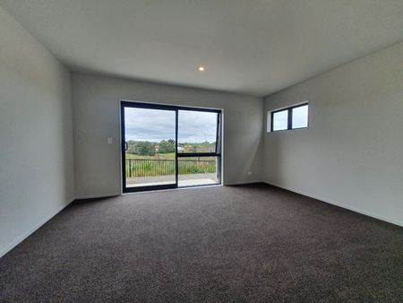 Lovely 3 bedroom Home, Fantastic view. - Photo 3