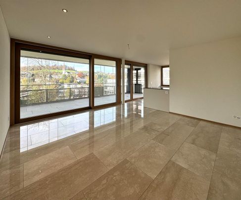 High-quality living environment with spacious terrace - Photo 1