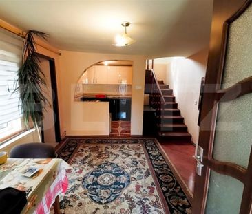 Casa cu 4 camere si curte cu 2 locuri de parcare, zona Iris - Photo 1