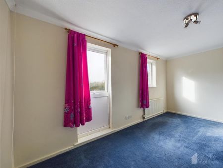 2 bedroom terraced house to rent - Photo 3