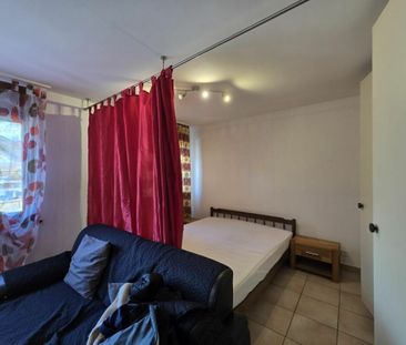 1.5 room studio on the 1st floor with outside parking space - Photo 2