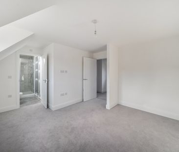 2 bedroom maisonette to rent - Photo 4